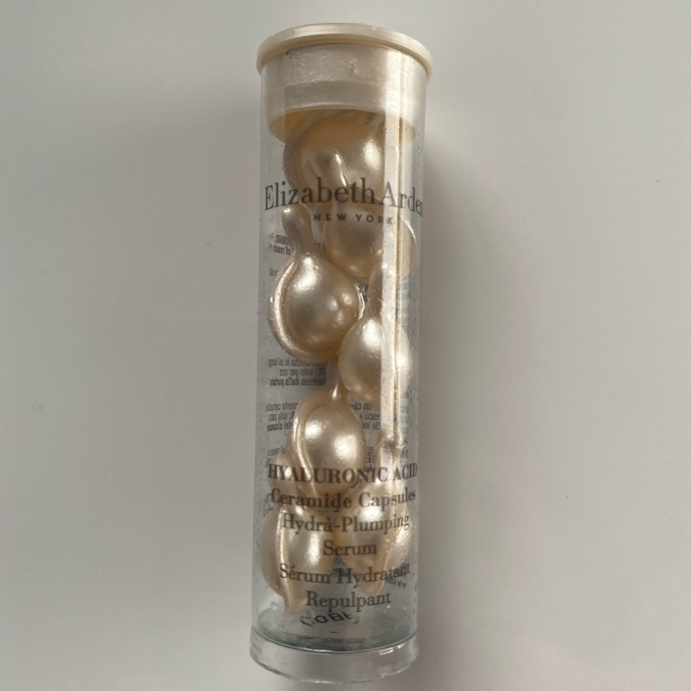 Elizabeth Arden 7 Hyaluronic Acid Ceramide Capsules Hydra-Plumping Serum